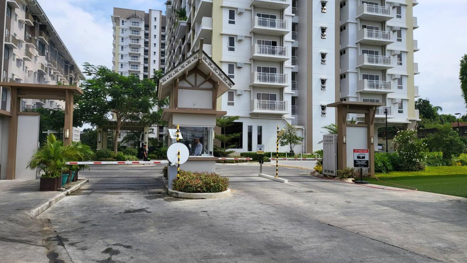 The Atherton- Spacious Modern Condo Unit In Paranaque Near The Airport, Makati, Bgc And Highways Paranaque City Eksteriør billede