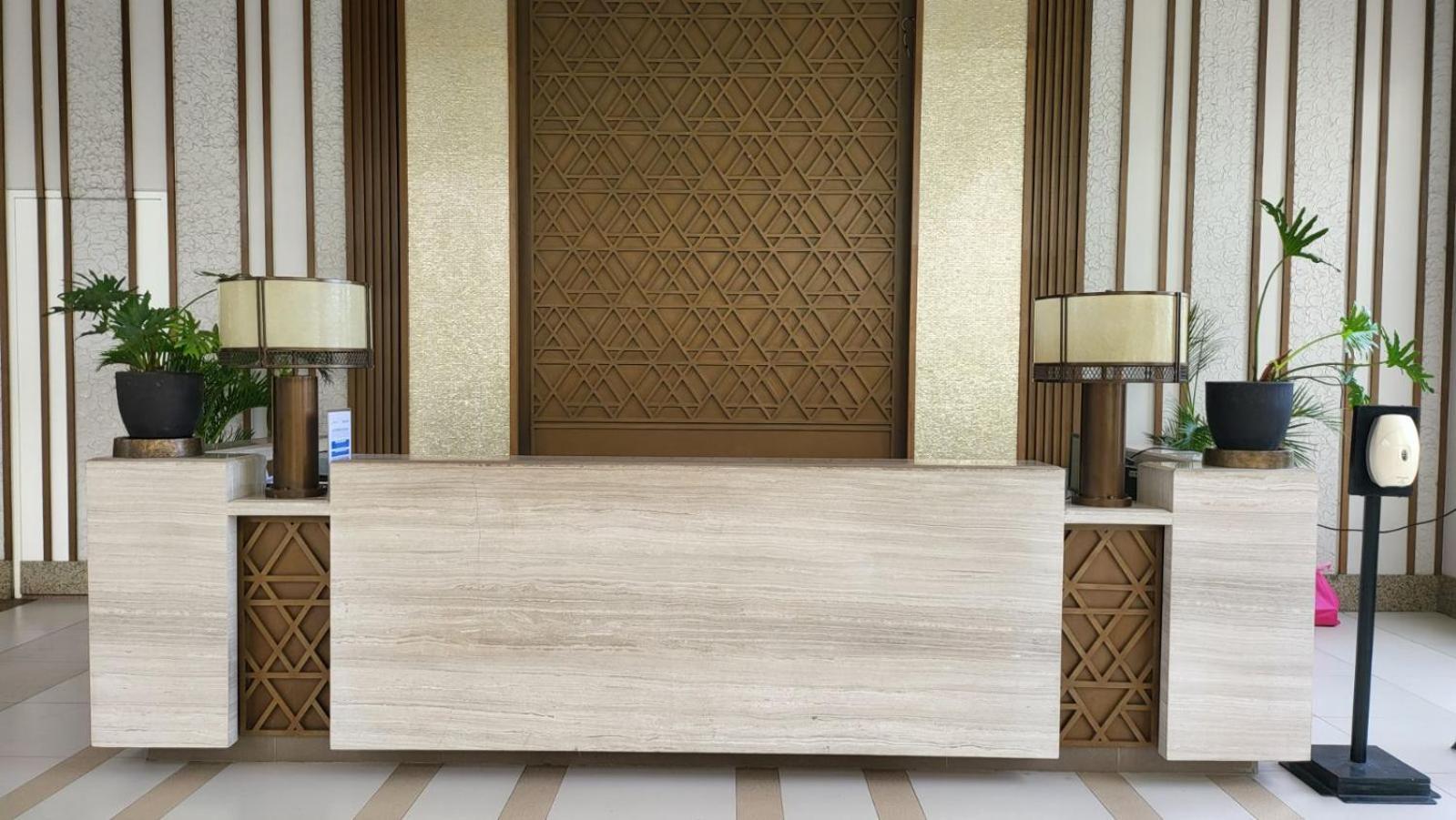 The Atherton- Spacious Modern Condo Unit In Paranaque Near The Airport, Makati, Bgc And Highways Paranaque City Eksteriør billede